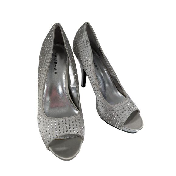 NWOT-1 SHOW! RAMPAGE! "GIMME" SILVER SATIN & MICROSTUDS, PEEP TOE HEELS! SZ 8.5M - Picture 2 of 10